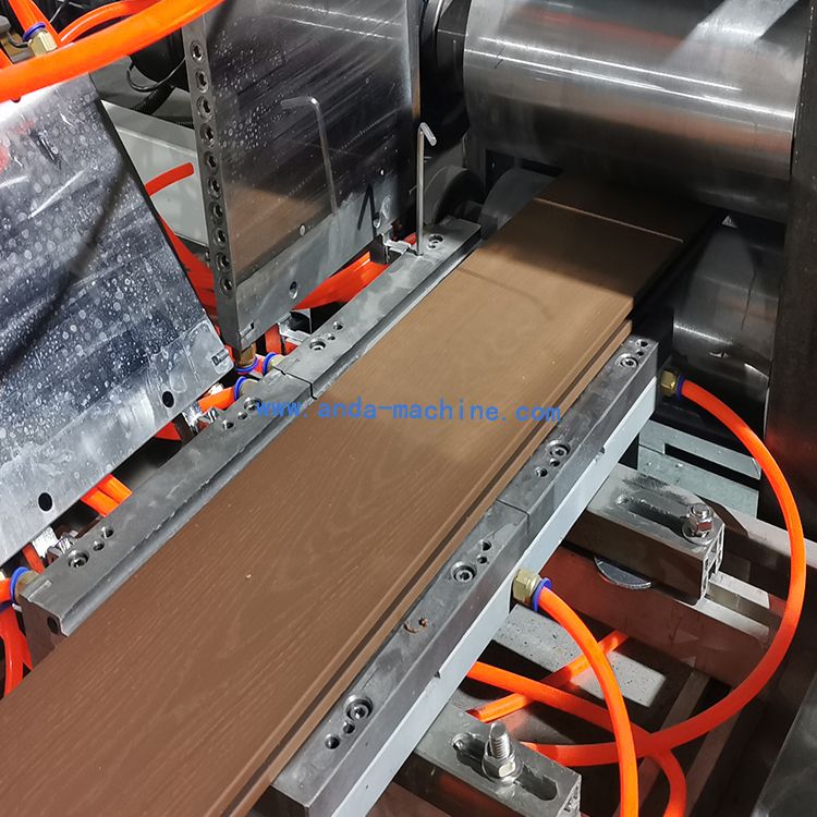 Wood Plastic Composite WPC Decking Production Line Extruder